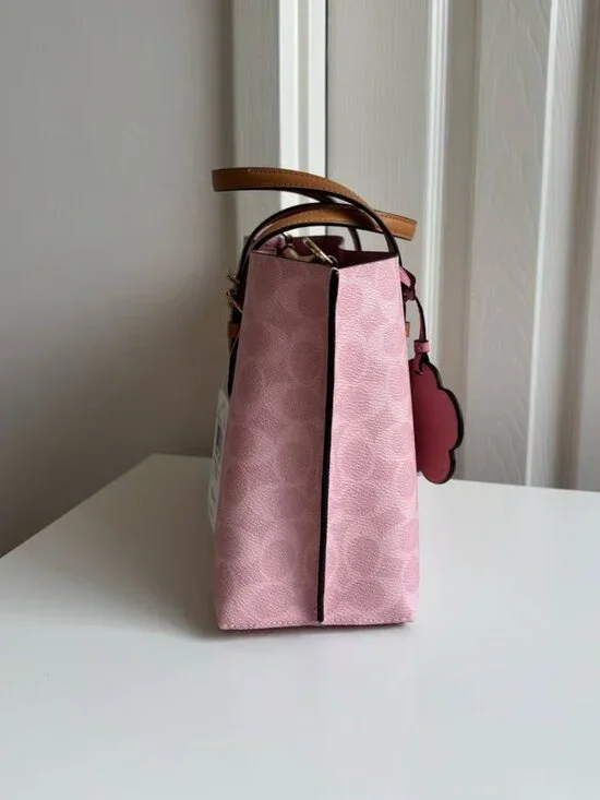 😁🌟COACH Mollie Tote Bag 25 In Signature Powder Pink NWT - Picture 3 of 7